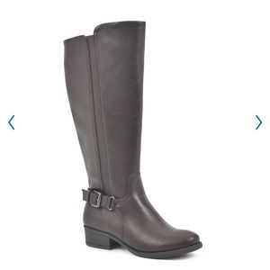 Women’s Wide Calf boot